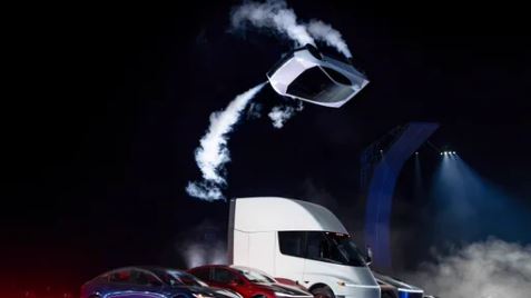 特斯拉推出「飛天車」,可用噴氣短暫懸浮。(圖/翻攝自X@Tesla)