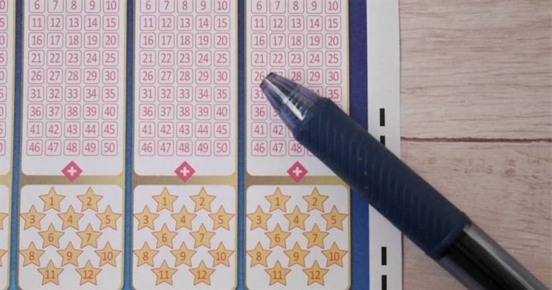 男中彩券爽領近4000萬!詐騙合夥人不還錢「轉頭狂打賞女主播」,下場慘了。(示意圖/photoAC)