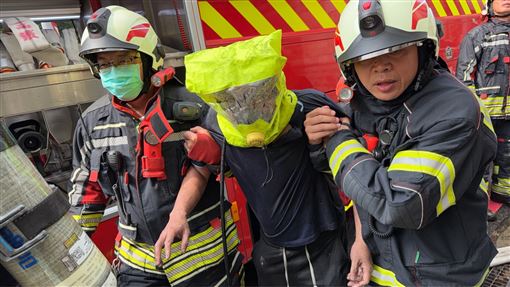 新／竹北透天厝火警3人受困　1人OHCA