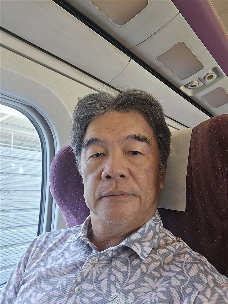 前衛服部次長王必勝談老人福利法修法後,自己所見的年輕人談話。(圖/王必勝臉書)