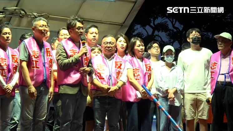 沈伯洋現身凱道挺反虐童：我非常的急！