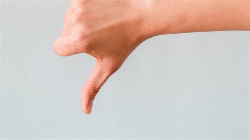 女吃燒肉怒給一星負評！全因帳單放這地方