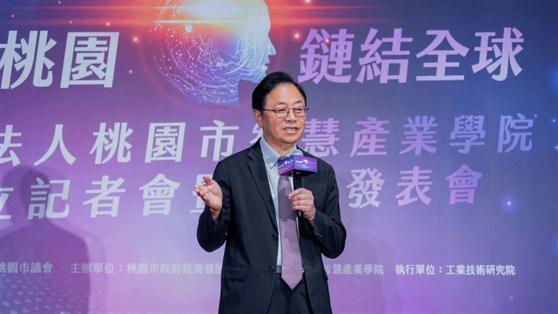 洋流外溢藍陷低氣壓　張善政扮救火隊助攻