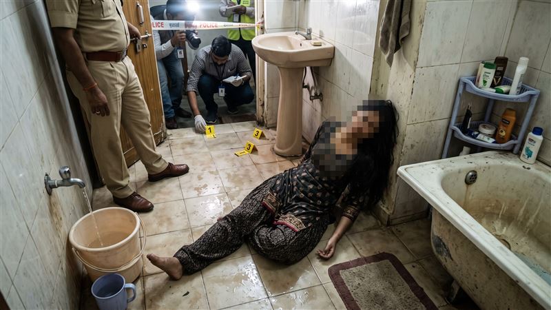 印度古爾岡(Gurugram)發生一起駭人命案,34歲女子被丈夫發現陳屍在自家浴室。(示意圖/AI製圖)