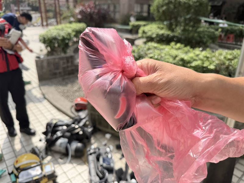 最後查出是住戶家中的「防狼噴霧」發生洩漏。(圖/桃園市環保局提供)