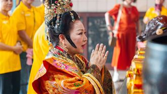白冰冰拒演《戲說》打牌狂輸　驚喊祂找我