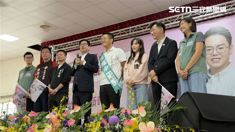 陳其邁力挺子弟兵張耀中成立競總，綠營大咖齊聚讚聲：最懂市政的分身。（圖／翻攝畫面）