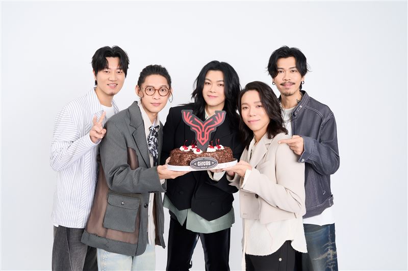 麋先生拋出2大喜訊。（圖／相信音樂提供）