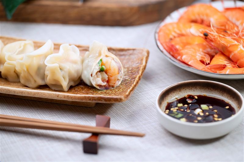 高麗菜鮮蝦水餃。（圖／品牌業者提供）
