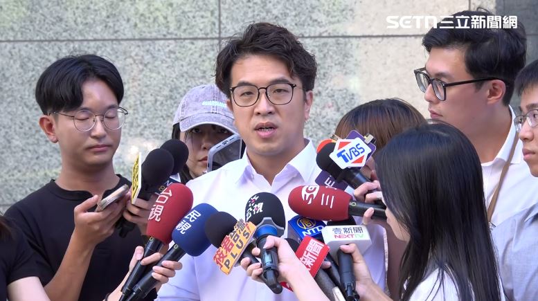 李登輝手植榕樹遭砍惹議　沈伯洋發聲了