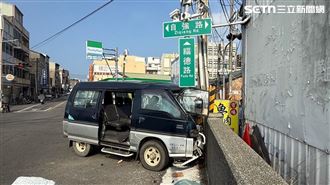 新／苗栗廂型車撞號誌桿！夫妻1死1命危
