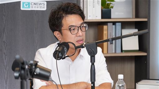 網笑撞臉趙少康兒子　沈伯洋：不敢當