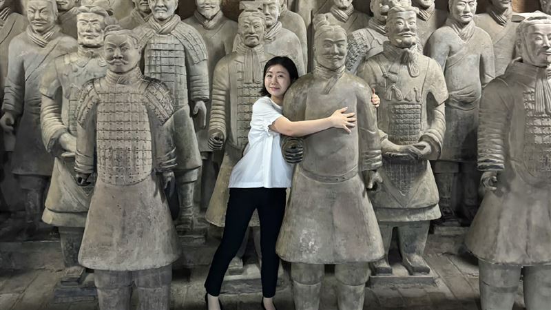 福原愛合照兵馬俑遭疑耍特權　真相曝光了