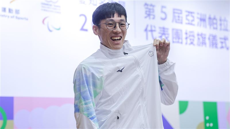 亞帕運台灣首金！他力退烏茲別克衛冕成功