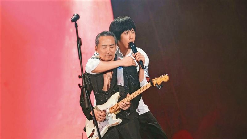 石頭爆想離開五月天！背後3原因曝 友震驚