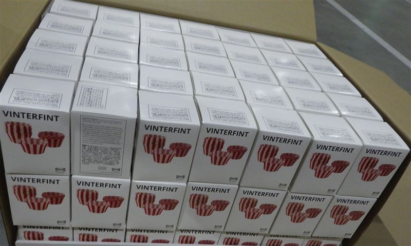 IKEA自中國進口紙杯烤模溶出試驗超標,2批約11.67公斤依規定退運或銷毀。(圖/食藥署提供)