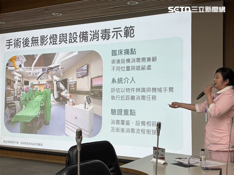 台大醫院護理長王方說明台威醫寶服務流程三大面向。(圖/記者簡浩正攝影)