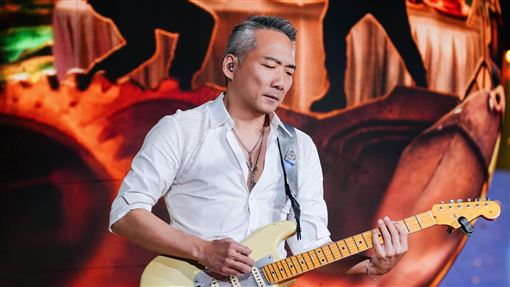 五月天石頭爆動念退團　相信音樂說話了