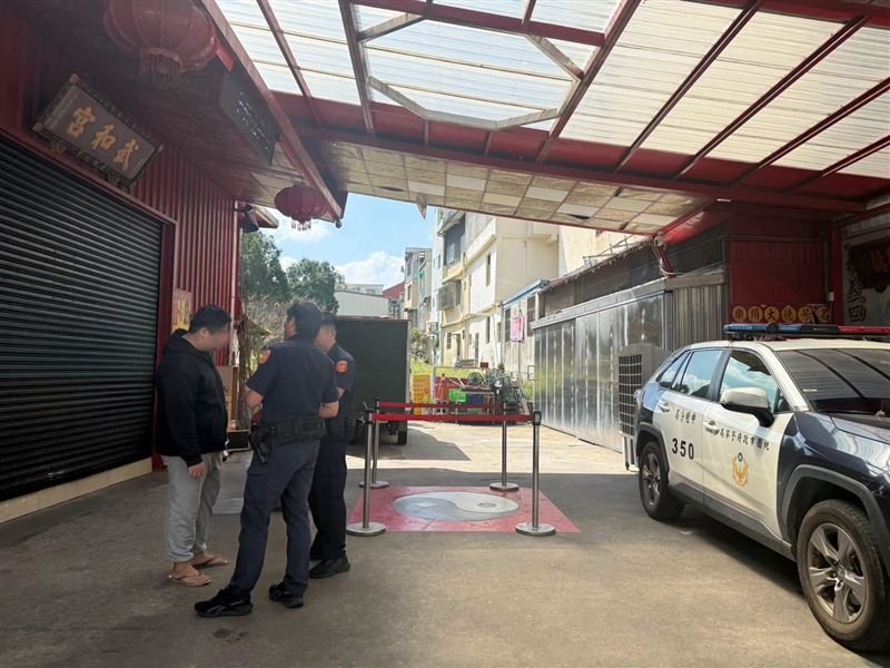 桃園市長張善政證實發生霸凌案的武和宮是違建,已公告強制拆除。(圖/翻攝自張善政臉書)