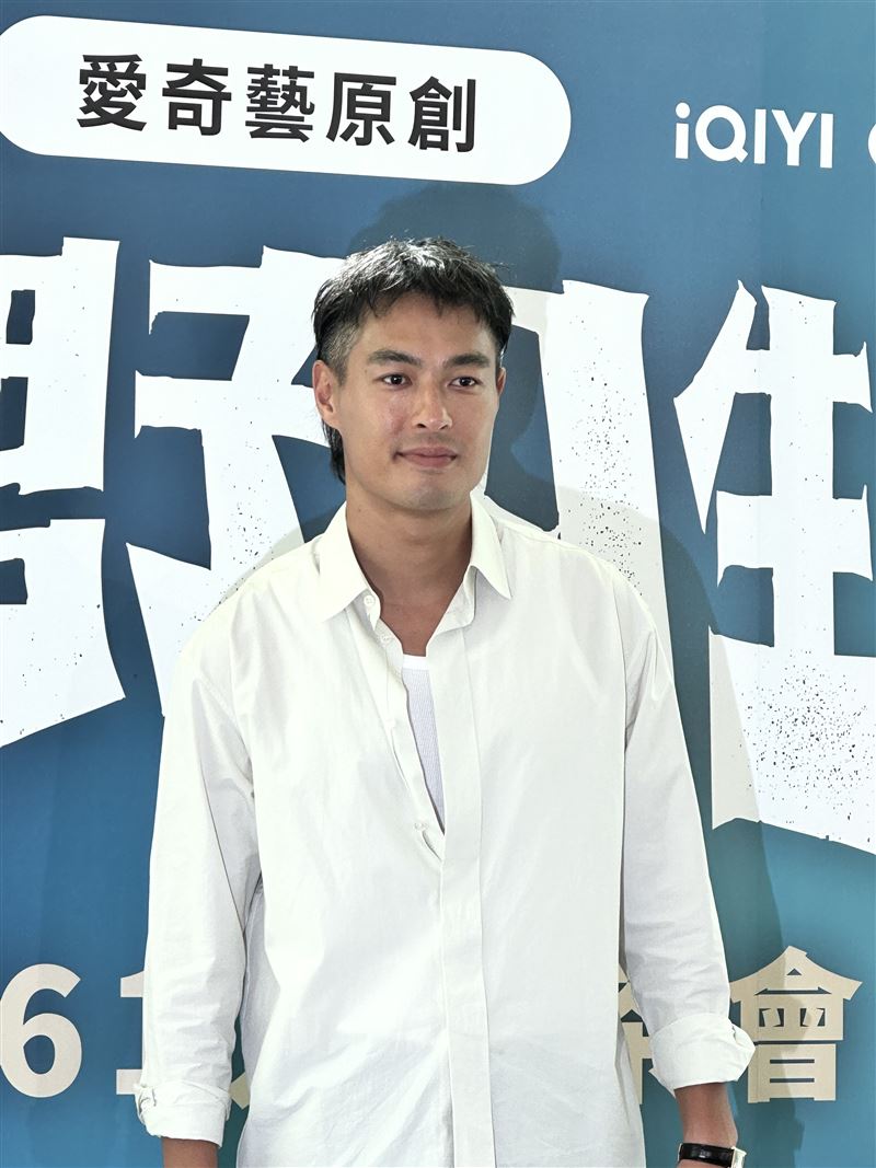 楊祐寧在受訪過程中,同時透露與修杰楷私下互動。(圖/記者陳柏良攝影)