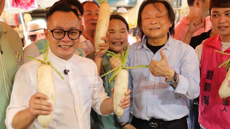 台鐵看板引交火！童子瑋駁斥特殊安排