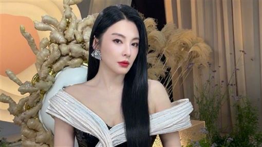 女星婚3年尪爆嫖娼被捕！臨盆忍前夫醜聞