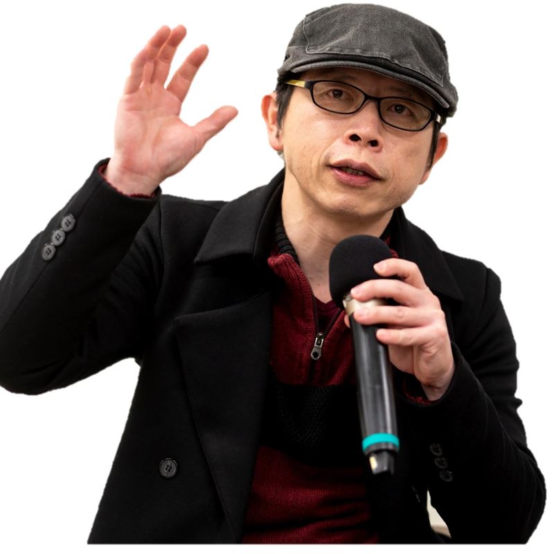 作家許榮哲遭爆近日於亞洲大學演講時,言論涉嫌物化女性,並暴力踢翻女學生桌子。(圖/翻攝自許榮哲臉書)