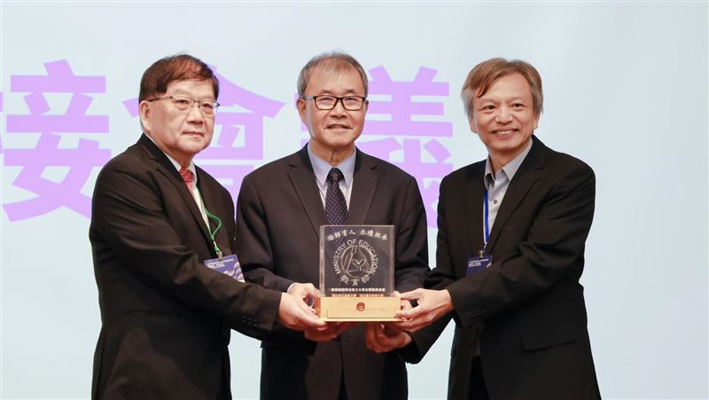 教師資格考改一年2試　這身份師培再加錢