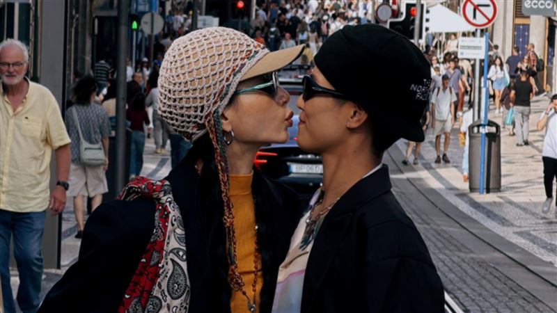 郭源元曬親親照疑認愛女女戀！對方是網紅