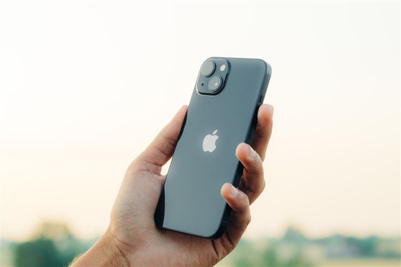 iPhone 13 殘值剩 4 千,蘋果 9 月回收量逆勢狂飆,傑昇通信揭「剛性汰換」真相。(圖/傑昇通信提供)
