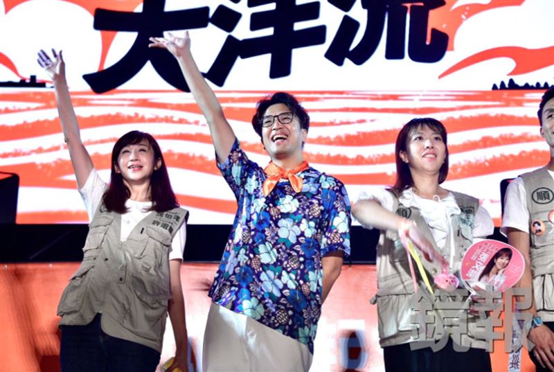 前立委邱毅發文直接點名趙少康正是助長「洋流」的推波助瀾者