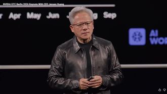 黃仁勳喊「產能成AI瓶頸」　押寶3台廠