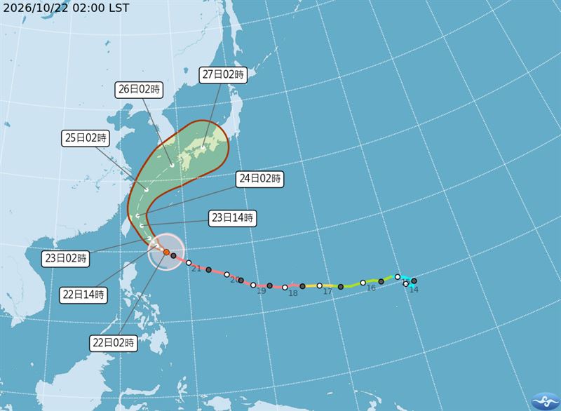 強烈颱風「薔琵」路徑再度西修,非常靠近東北角陸地。(圖/翻攝自氣象署官網)