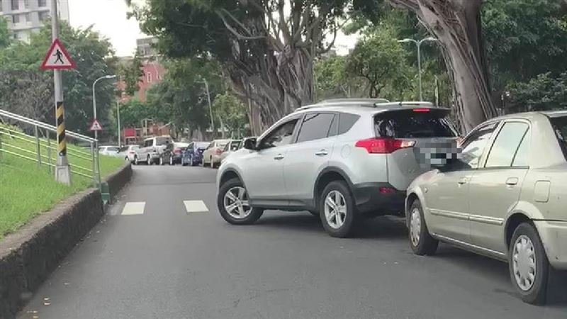 雙北水門今下午「只出不進」紅黃線可停車
