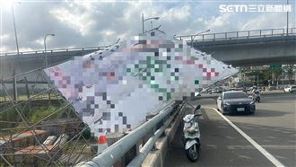 強風吹倒看板！女騎士慘遭繩索勒頸摔車