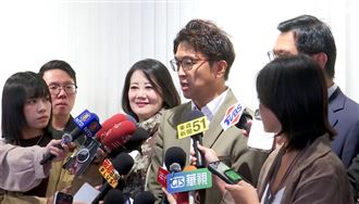 盧秀燕酸「騎驢找馬」！沈伯洋傻眼問這句
