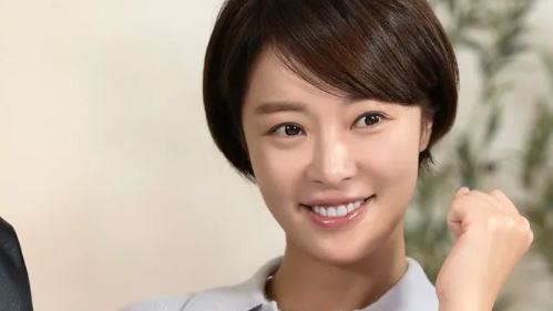 走過婚變收入歸零　大開女星變賣兒子金飾