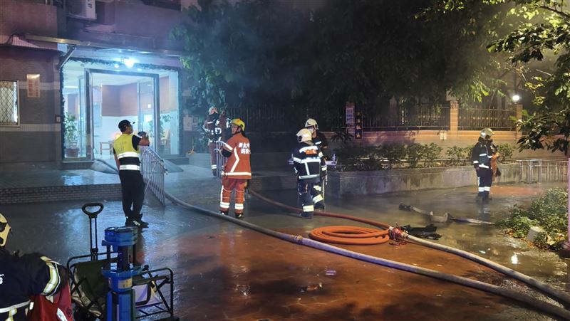 新／板橋大樓起火！60歲翁搶救仍不治