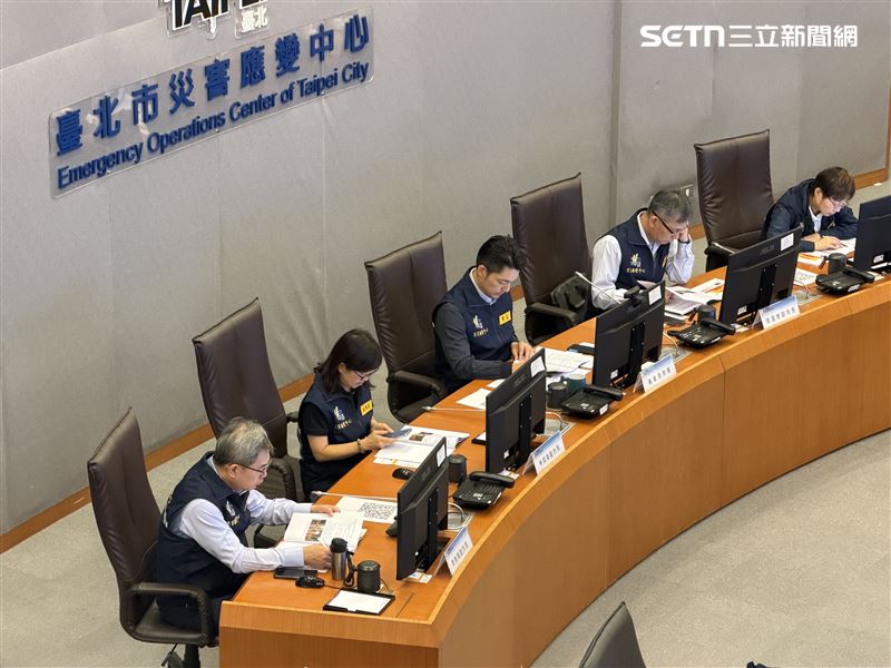 蔣萬安赴台北災害應變中心(圖/記者陳思妤攝影)