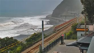 薔琵肆虐！多良車站「地基被沖掉一大片」