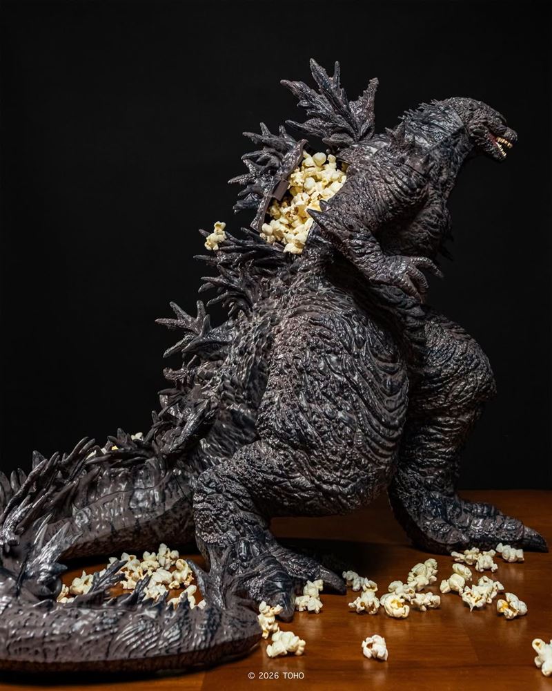 哥吉拉3D造型爆米花桶，預購須臨櫃、有會員。（圖／翻攝自威秀影城粉絲團）