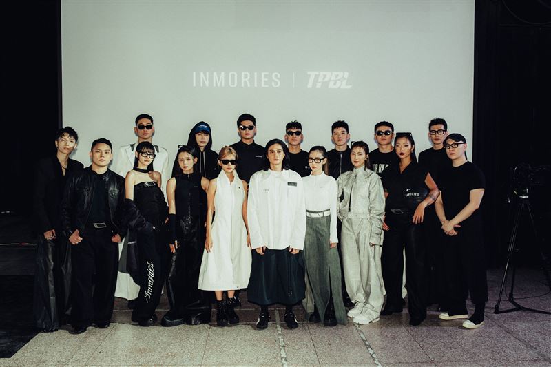INMORIES 攜手台灣職業籃球聯盟 TPBL,於臺北時裝週發表 2027 春夏系列《MOBILIZE — Transform by Movement靜中之動》。(圖/品牌業者提供)