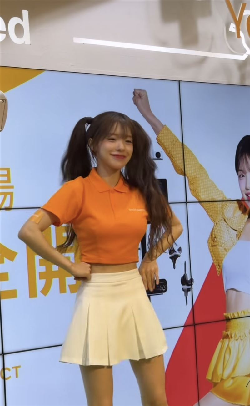 李多慧颱風天照樣出席活動。(圖/翻攝自IG)