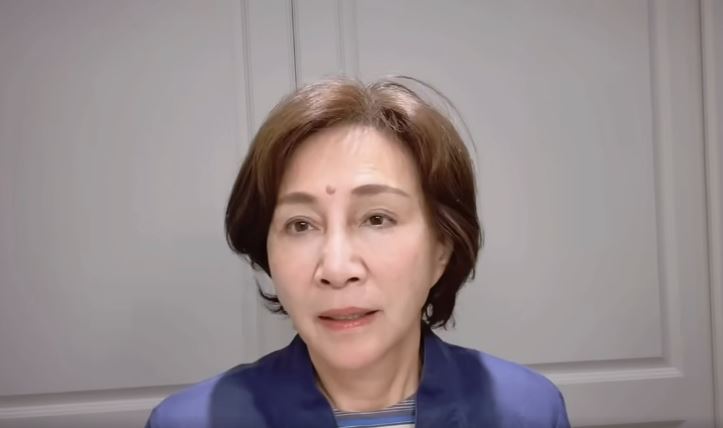 黃馨慧晚間PO出影片道歉。(圖/黃馨慧臉書)