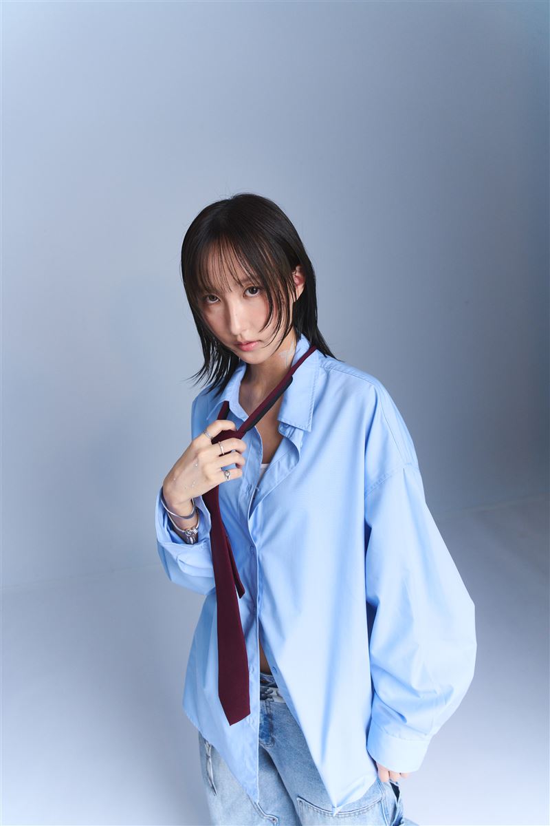 LAWA新歌MV一鏡到底。（圖／環球音樂提供）