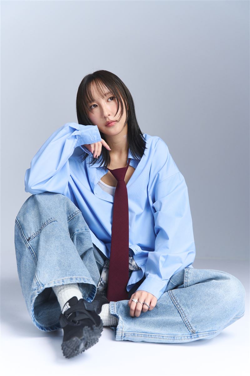 LAWA新歌MV一鏡到底。（圖／環球音樂提供）