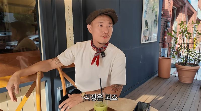 Gary坦言重新進入不同於傳統演藝圈的影音創作環境,多少讓他感到不安。(圖/翻攝自YouTube-강개리 KANG GARY頻道)