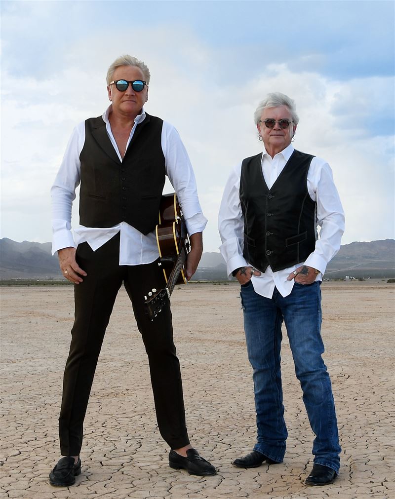 西洋情歌傳奇樂團空中補給合唱團(Air Supply)原訂10/24演唱會演出因颱風影響,器材無法如期抵台只能取消。(圖/全球音樂經紀有限公司提供)