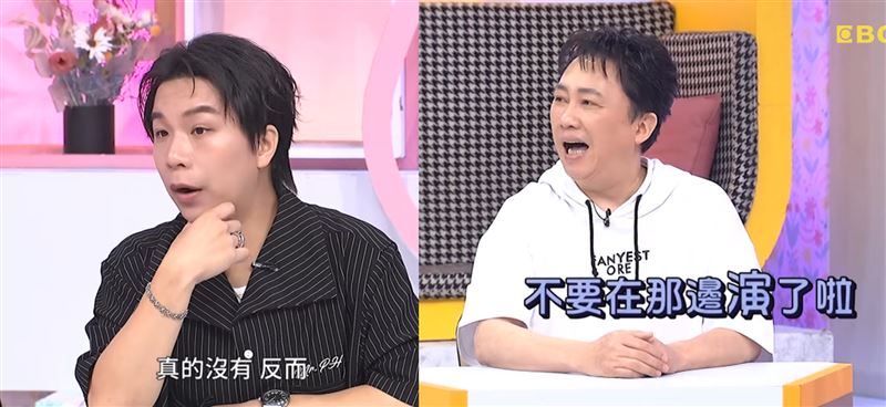 派翠克(左)遭到自稱「耳機妹」男友之網友公開指控深夜獨處並帶女方返回住處,派翠克隨後發聲澄清當天係與公司同事於工作室討論公事;過往派翠克於《小姐不熙娣》節目中接受主持人小S逼問私下異性互動之畫面亦隨之引發網友熱議。(翻攝自youtube/小姐不熙娣)