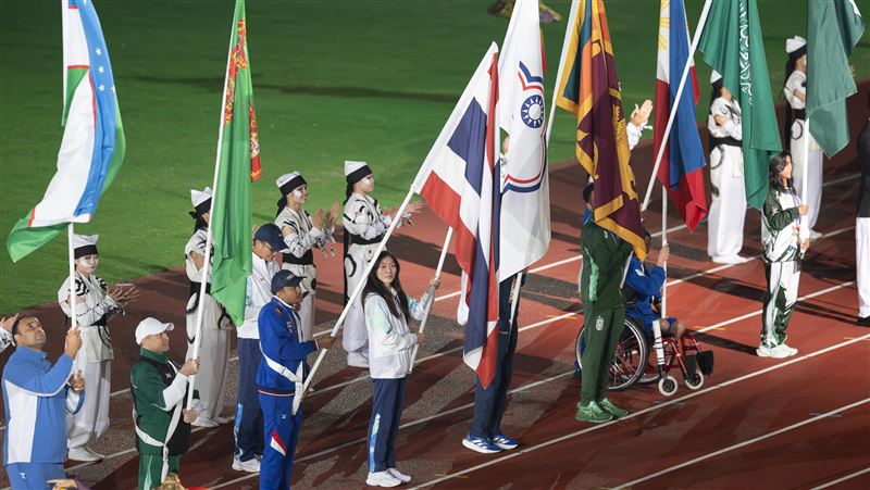 亞帕運閉幕典禮　3金桌球林姿妤任掌旗官